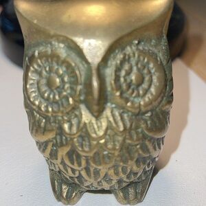 Brass Owl paper weight / decor.